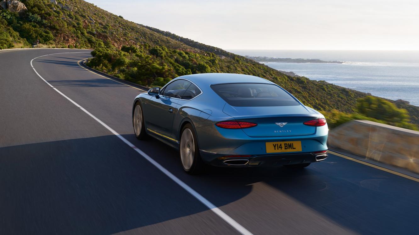 Continental GT Azure 퍼포먼스