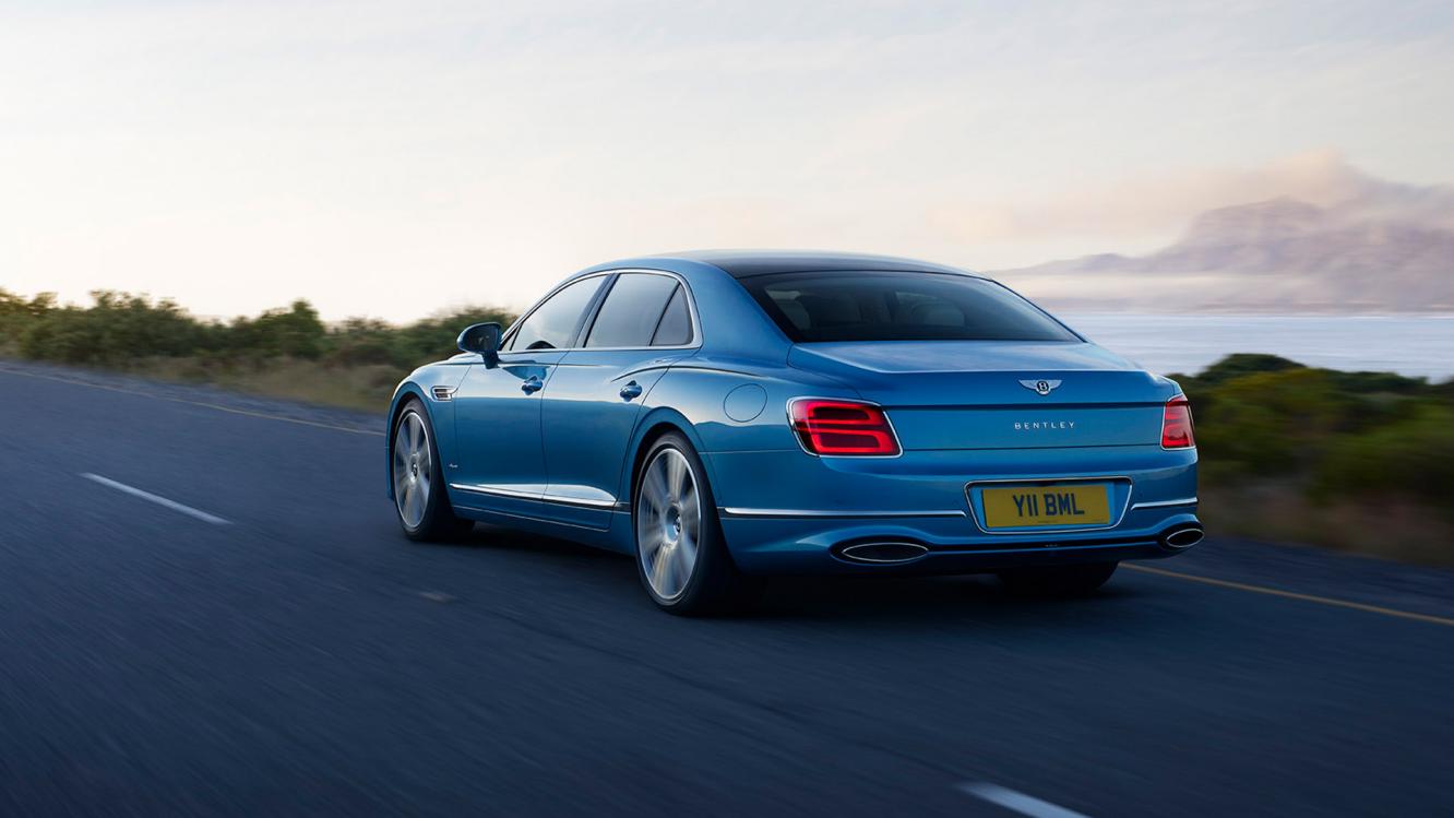 Flying Spur Azure 퍼포먼스